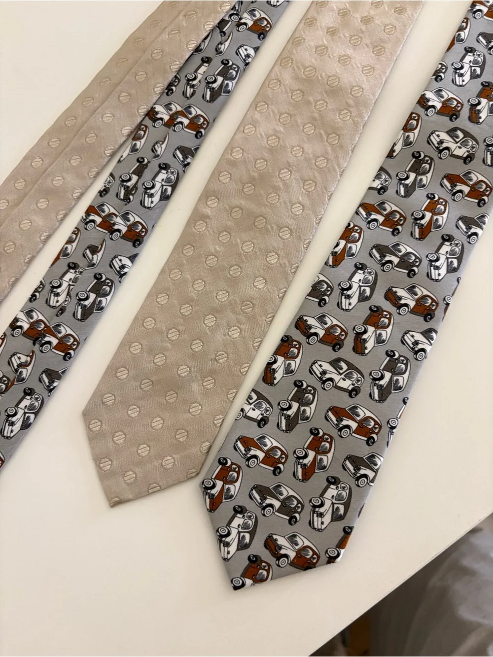 Dolce & Gabbana Beige Silk Tie with Vintage Car Motif